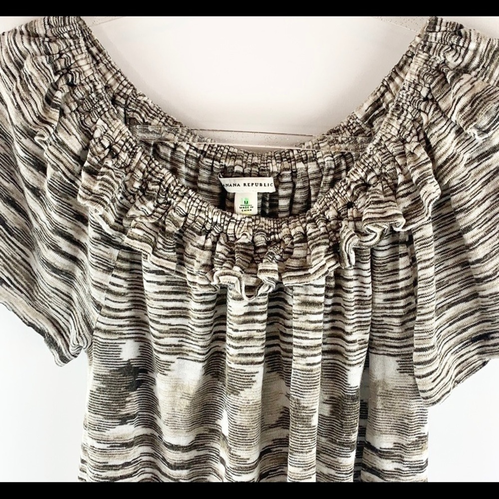 BANANA REPUBLIC | Ruffled Boatneck Stretchy Heathered Short-Sleeved Sweater - Picture 3 of 8